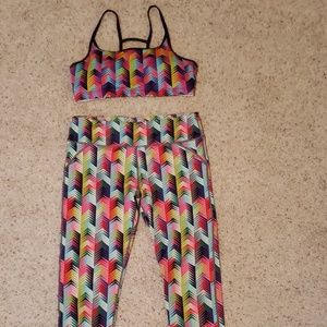 Fabletics Bra and Crop Leggings Set